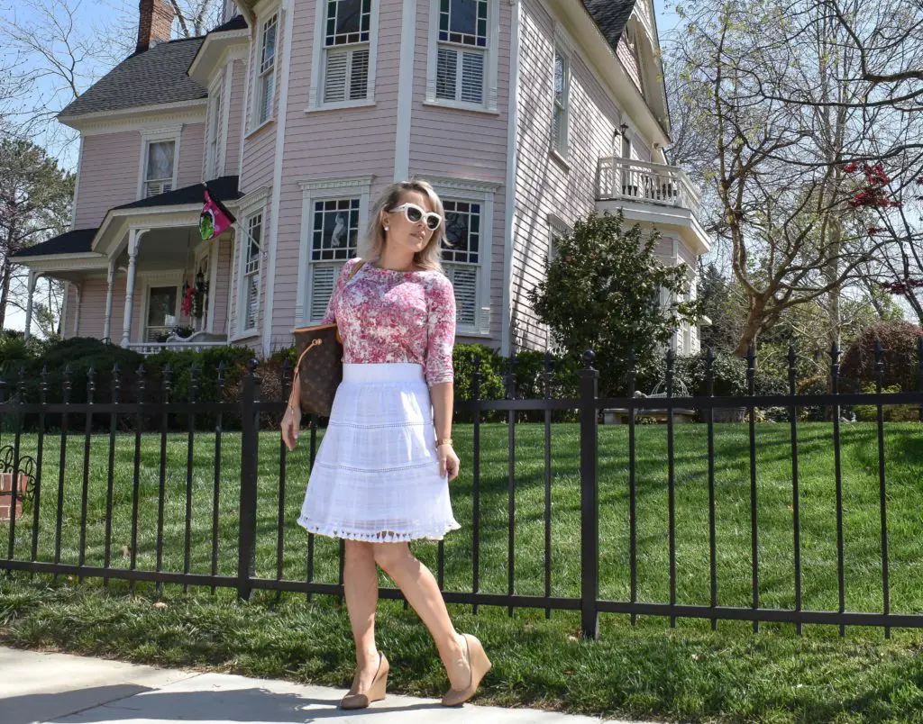 Reselling Shopping Outfit, Pink floral top, white skirt, Cary NC