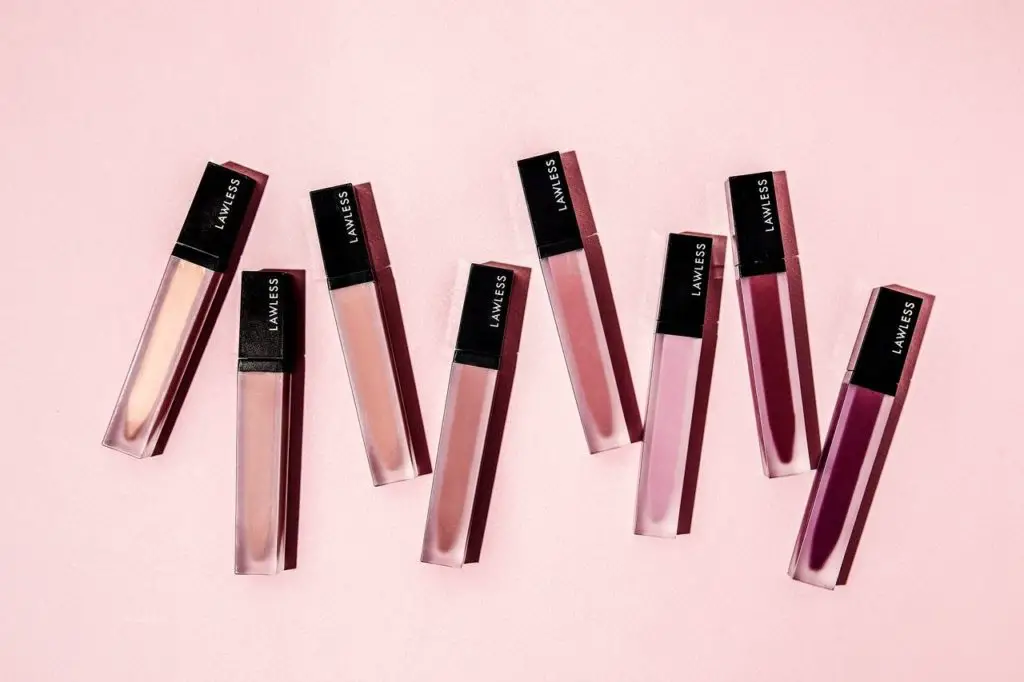 My Cancer Chic Blogger Anna Crollman shares Fall Sephora Beauty Favorites - in photo: Lawless beauty products