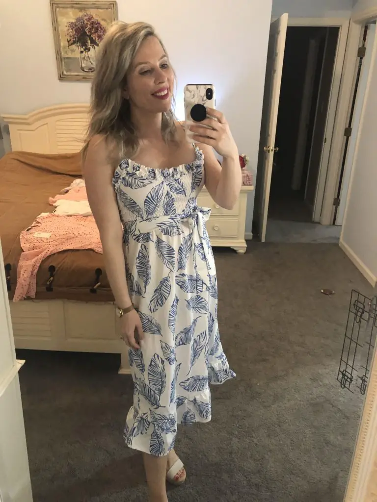 Modeling Blue Leaf Print Spring Dress