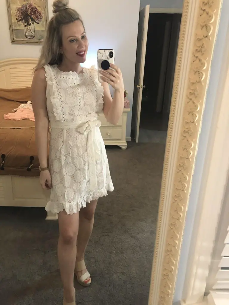 Spring Dresses Modeling_White ruffle mini dress