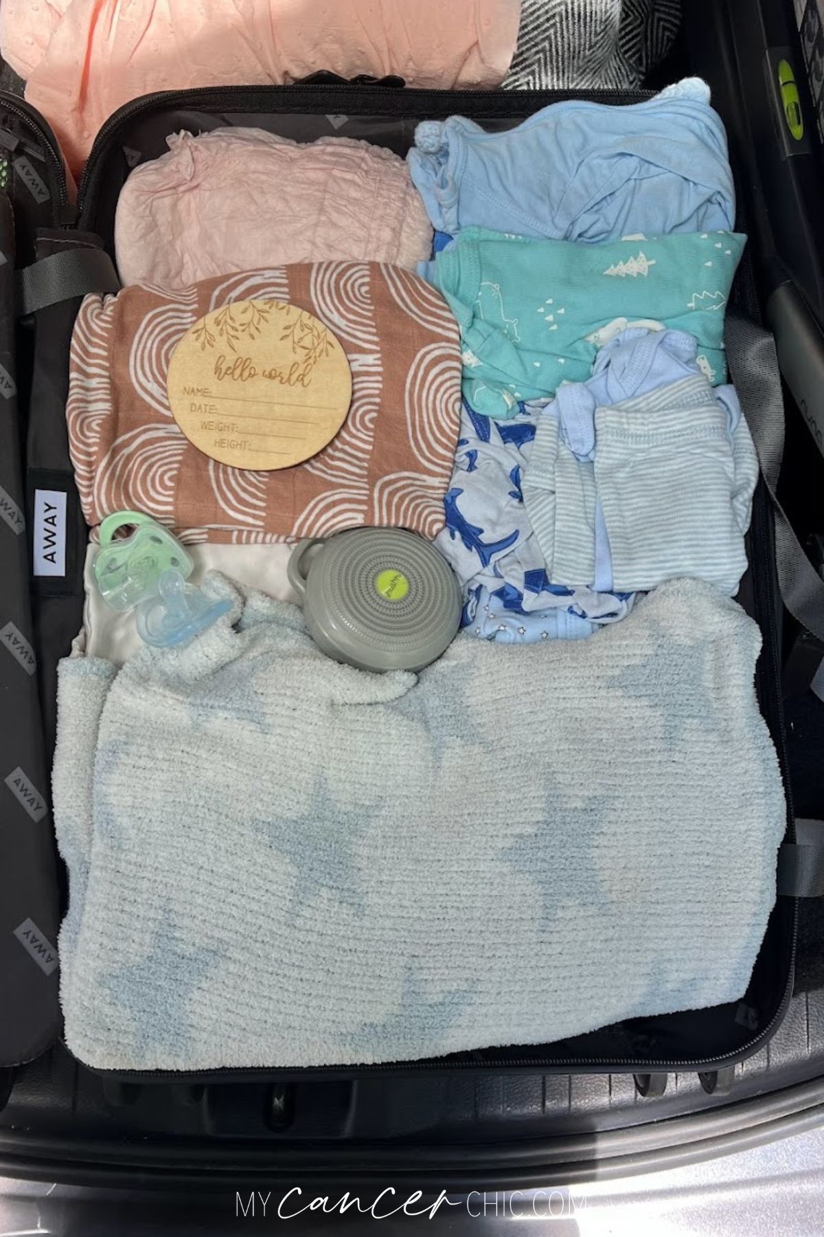 What to Pack in Your Hospital Bag: For Mom, Dad and Baby