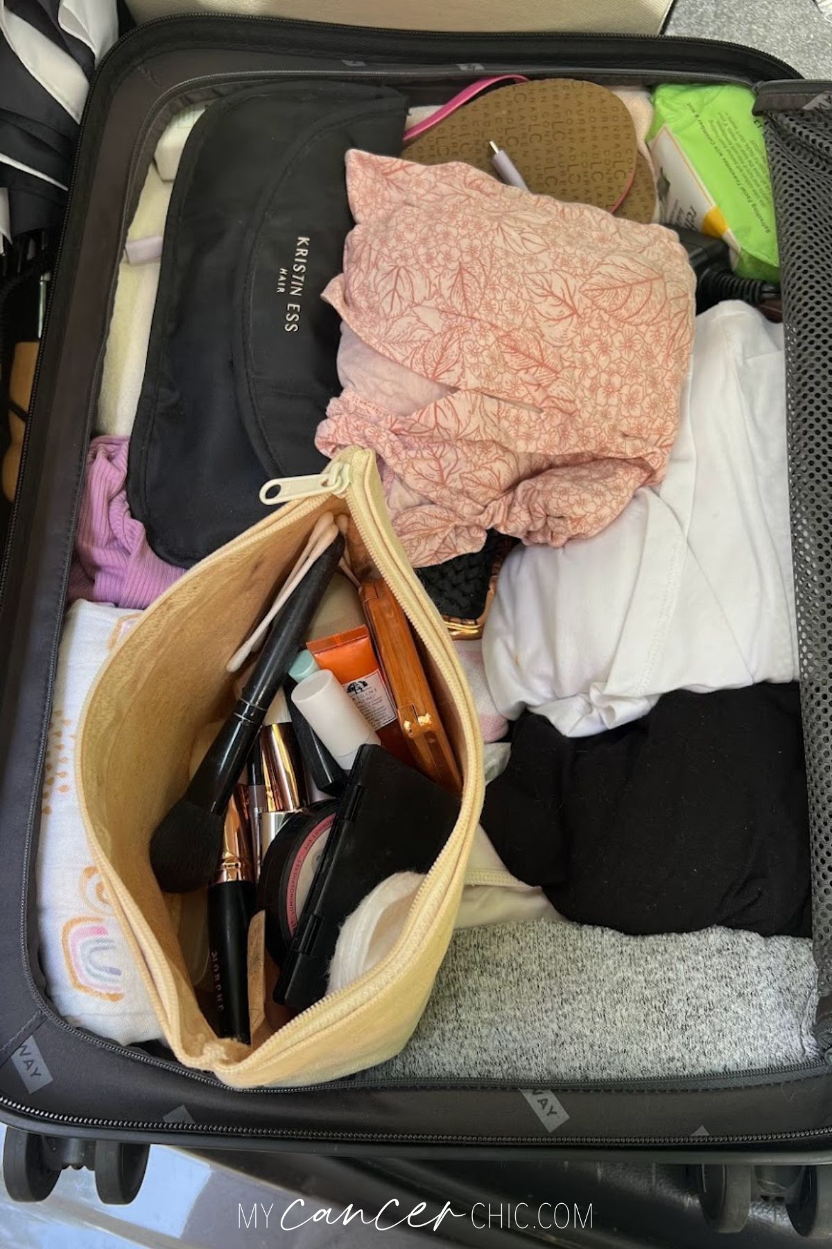 Featured: What to pack in your Hospital Bag: Complete Guide of Must-brings!  — Orange and Peach