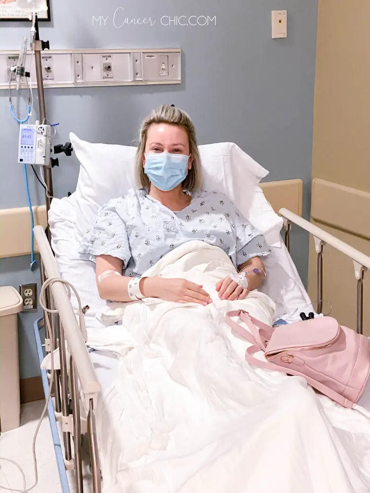 woman in the hospital bed Fat Grafting After Breast Reconstruction _hospital